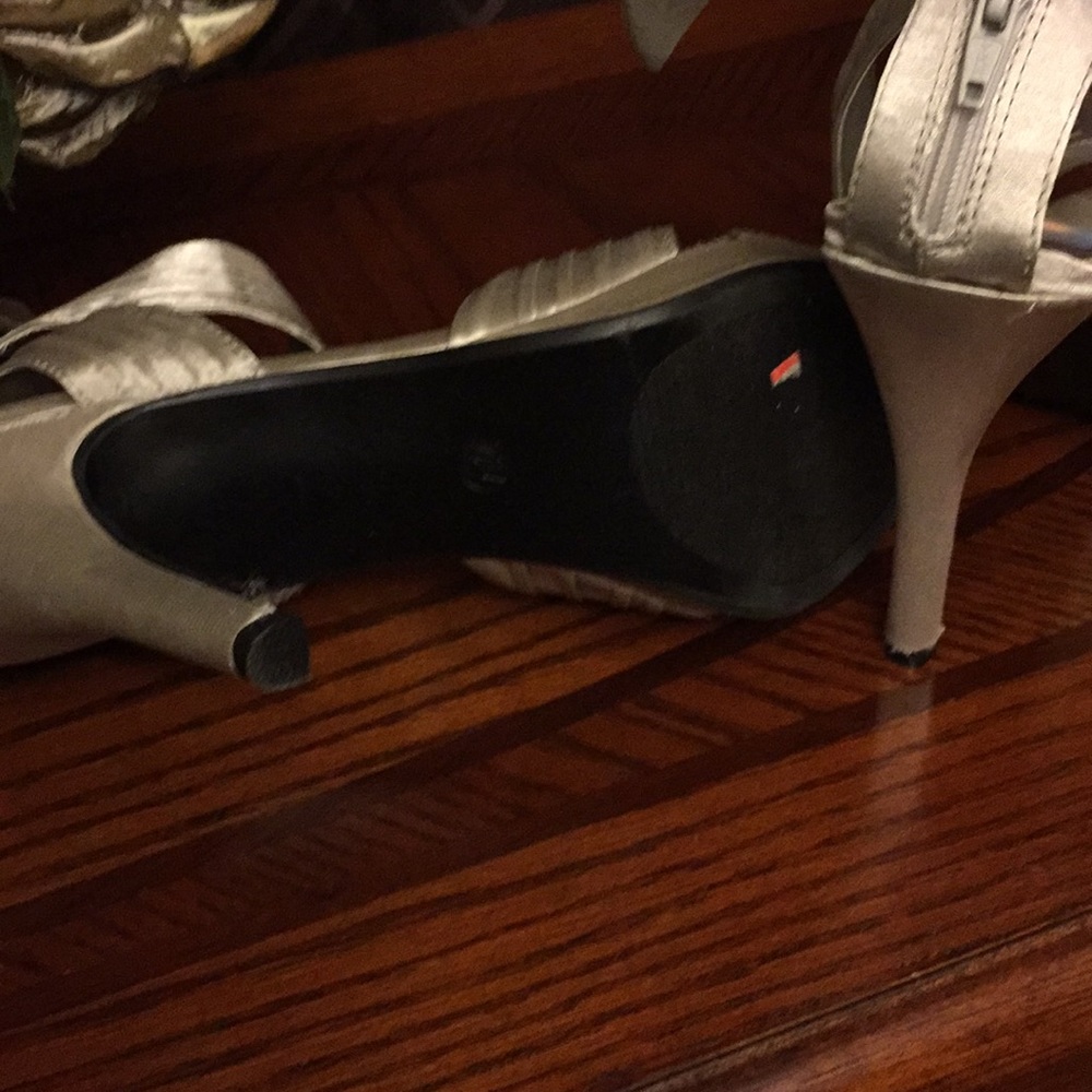 👠's - Picture 5 of 8
